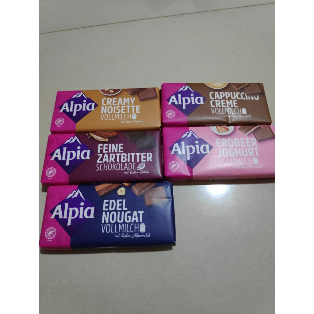 

Alpia Coklat