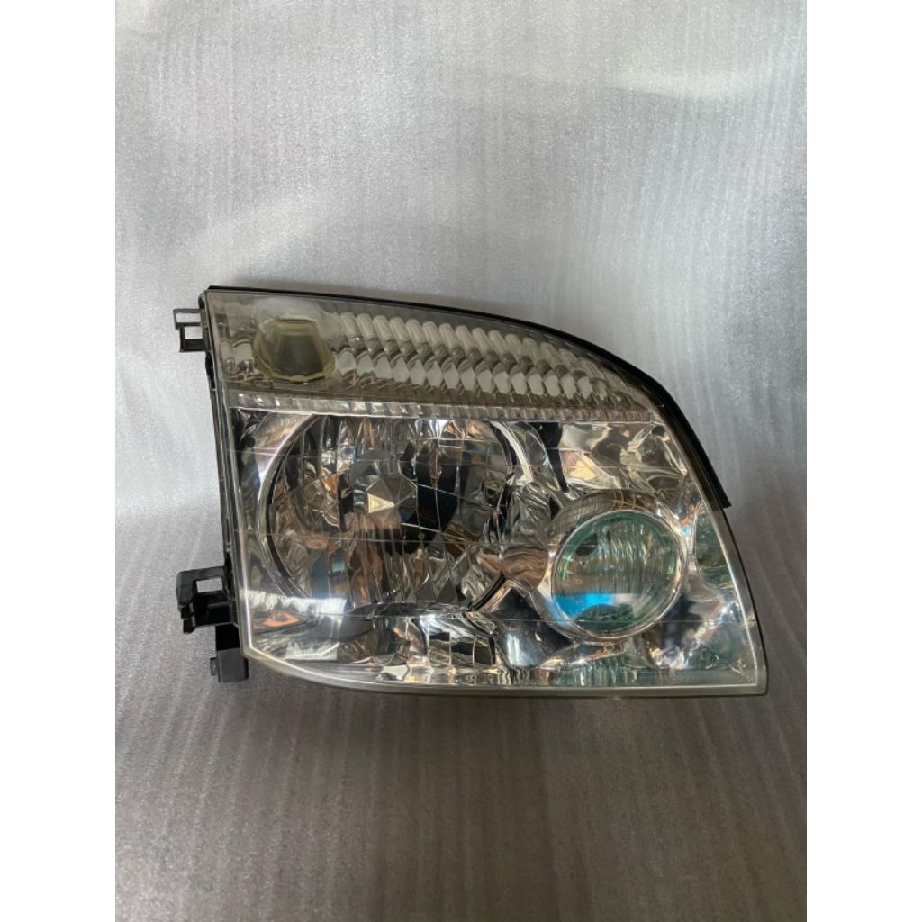 Headlamp Lampu Depan Mobil Nissan Xtrail T30 2003 2004 2005 Original Kanan