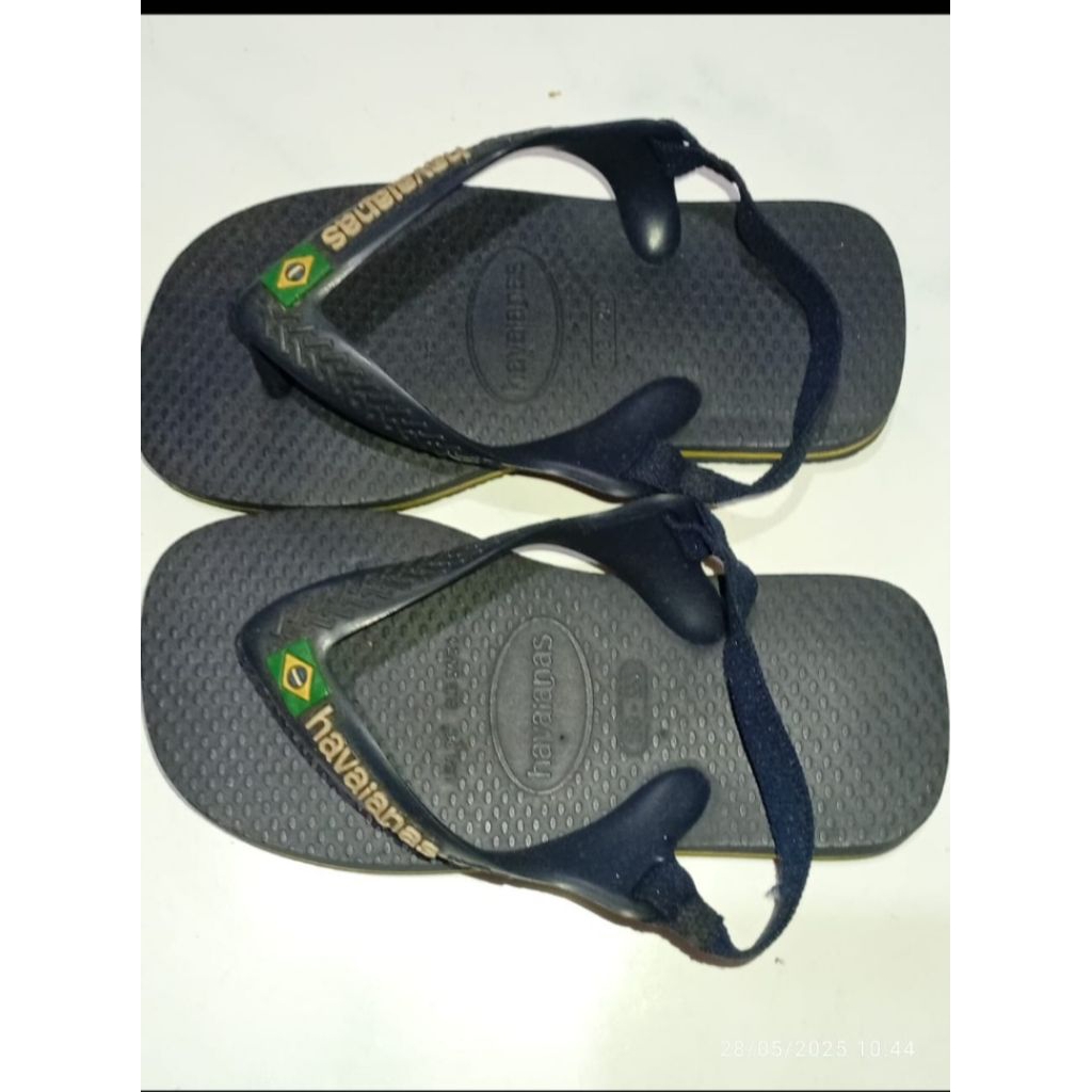 Preloved Sendal Jepit baby Havaianas ( Navy )