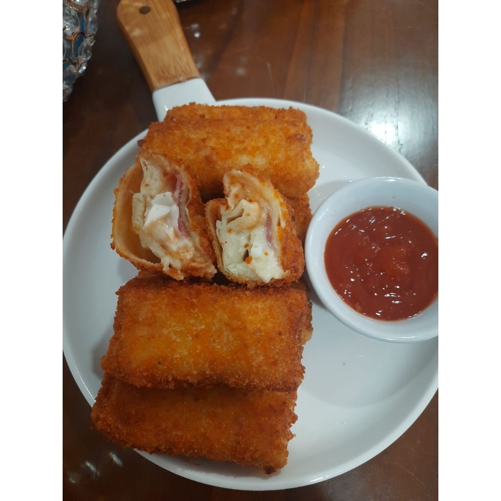 

Risol Smokebeef / Risoles Amrik / Risol Mayo isi 10pcs