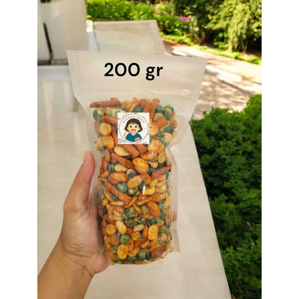 

Nyummie Snack - Kacang Jaipong Mix | Kacang Campur Jaipong 200gr