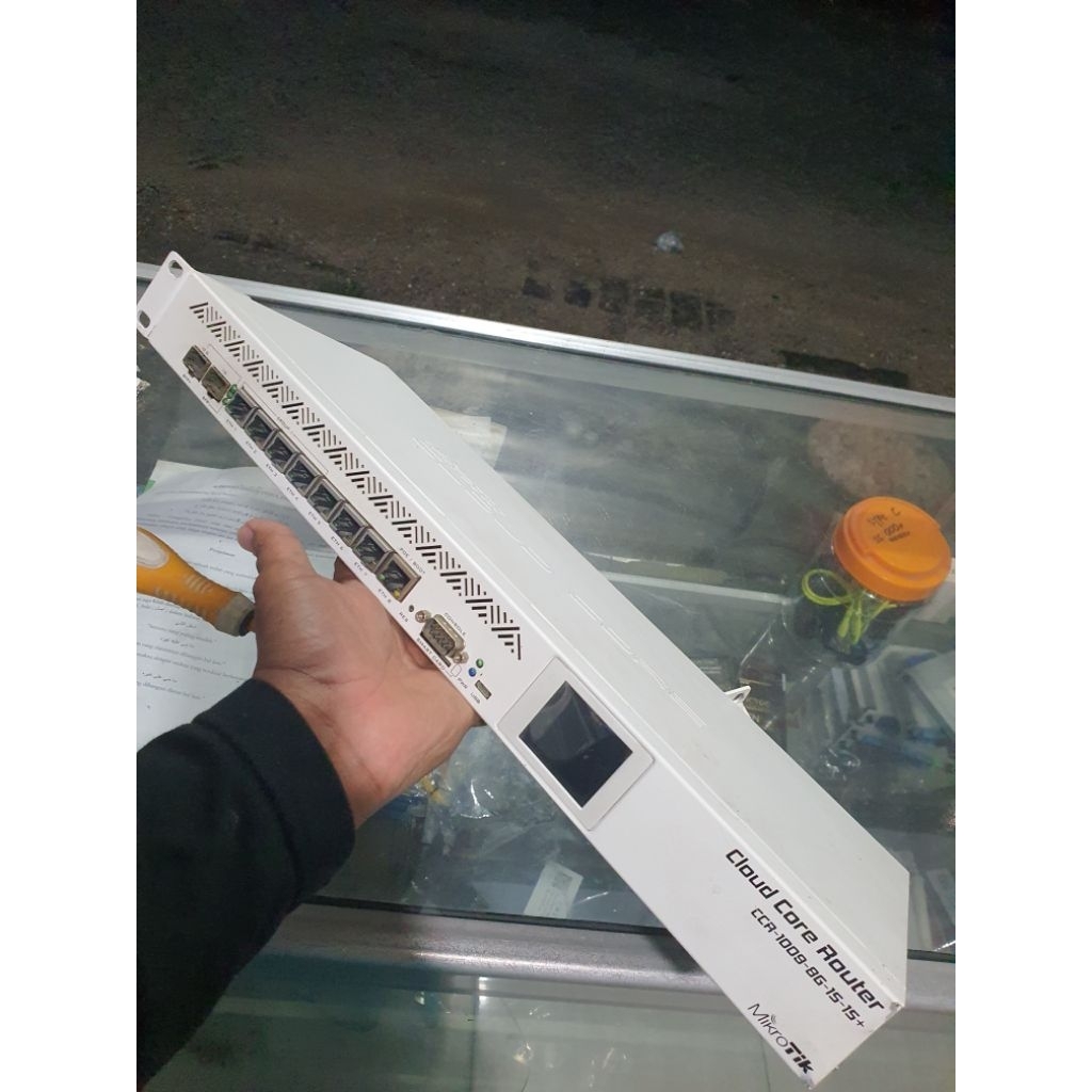 mikrotik ccr 1009-8g_1s_1s+