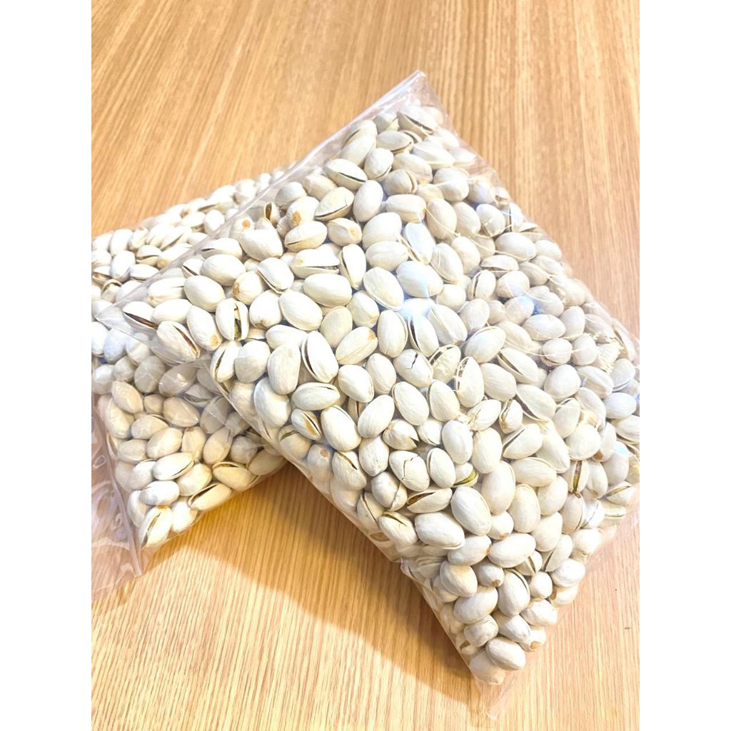 

kacang fustuk pistachio 1kg kacang khas arab kacang kulit ketawa oleh oleh haji dan umrah