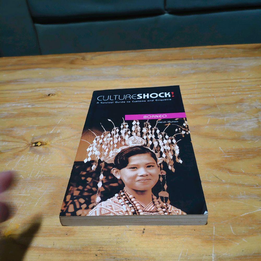 Buku Culturestock Borneo Bekas