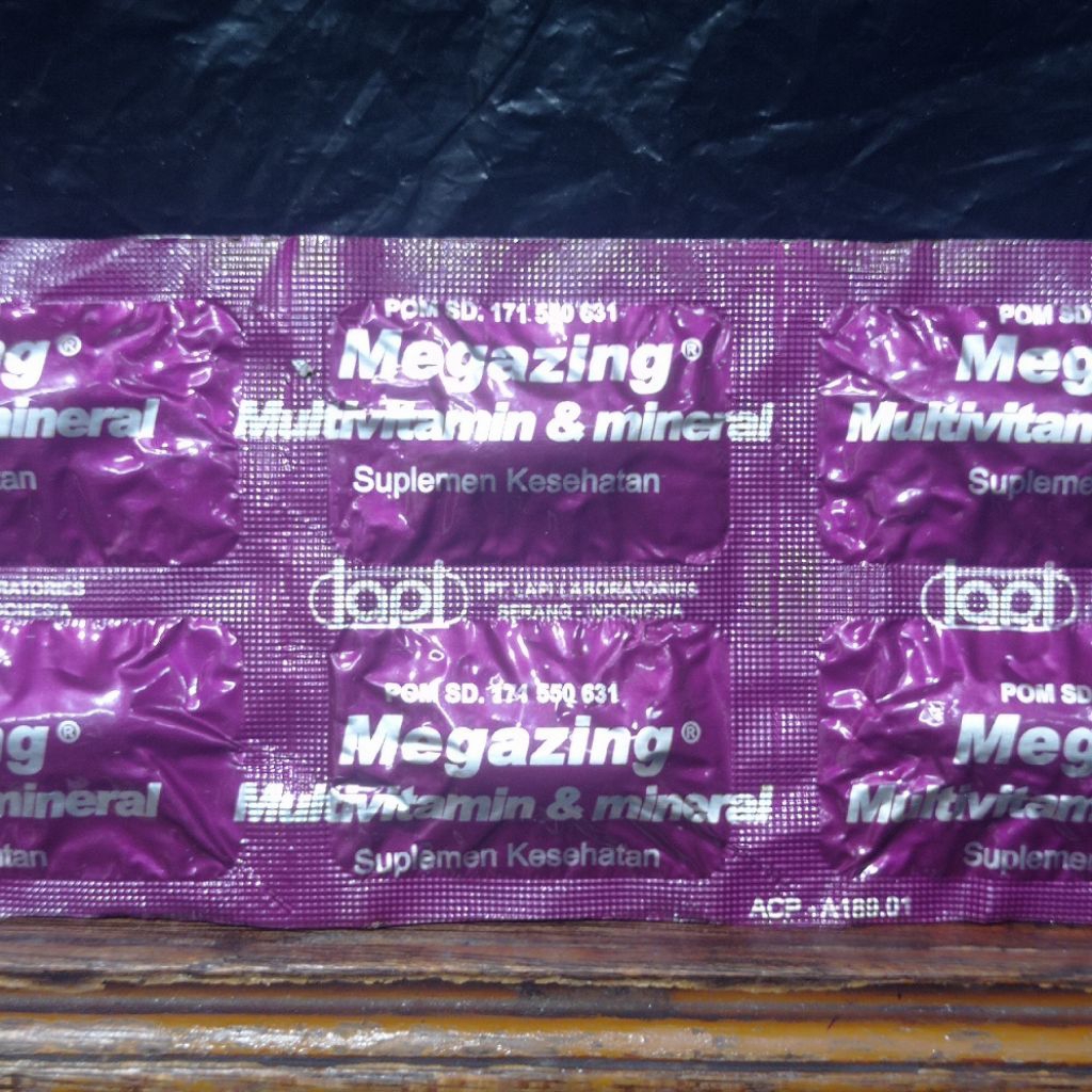 MEGAZING Multivitamin Produk original 1 strip 10 tablet