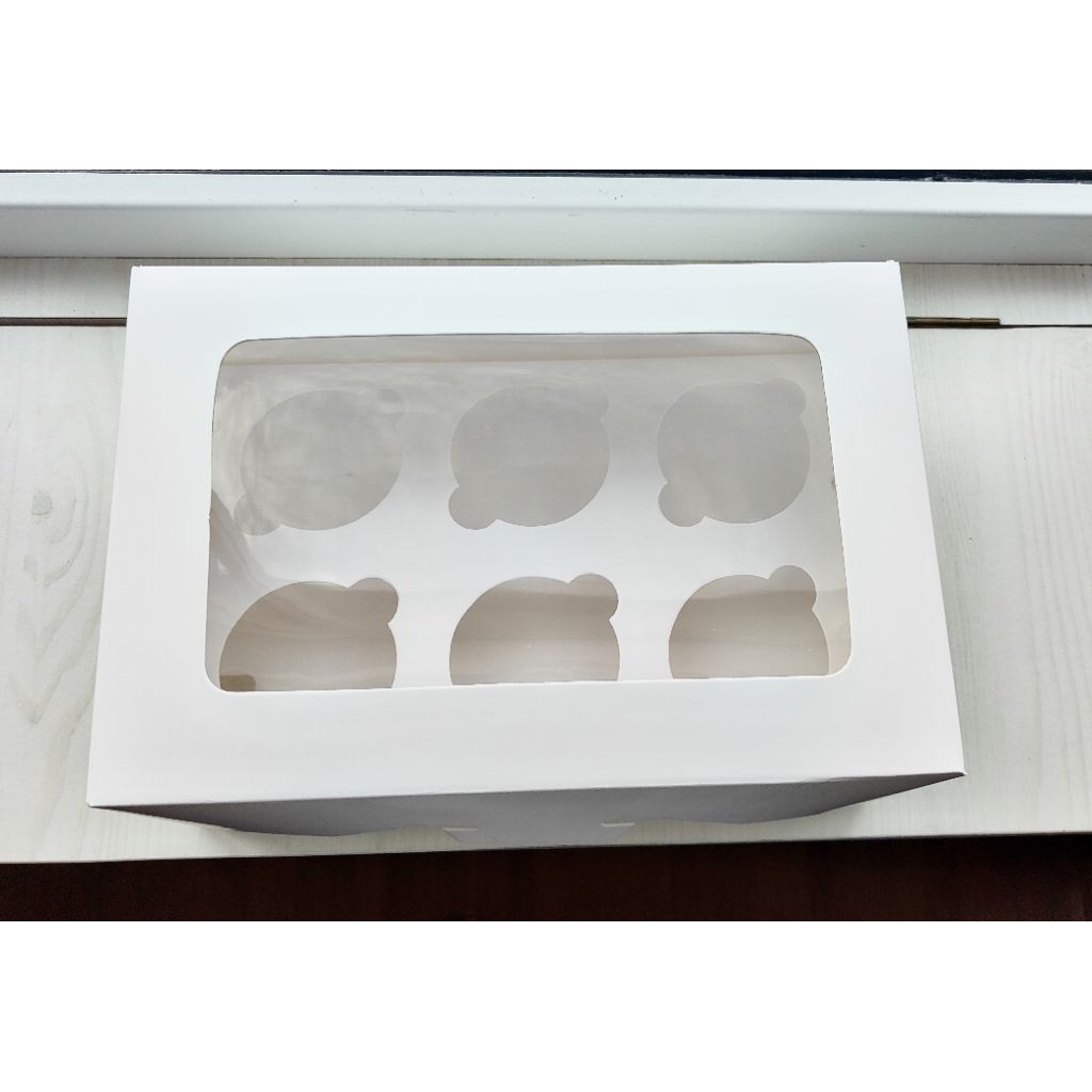 

kotak/dus/box cup cake 6 lubang 25x17x9