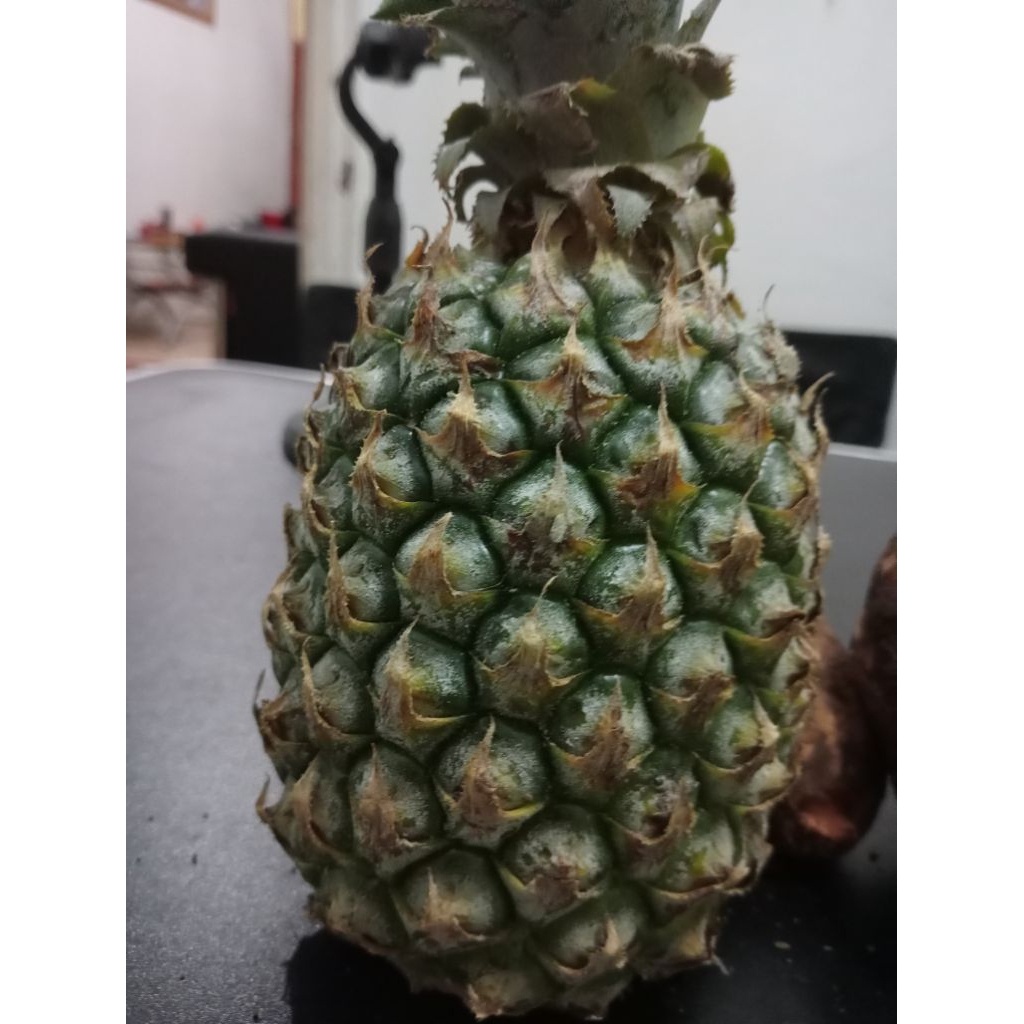 

Nanas