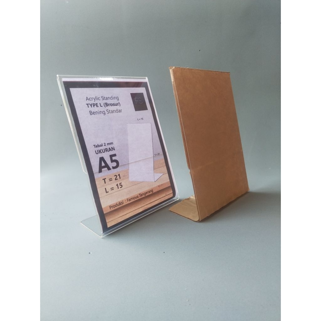 

akrilik display type L ukuran A5