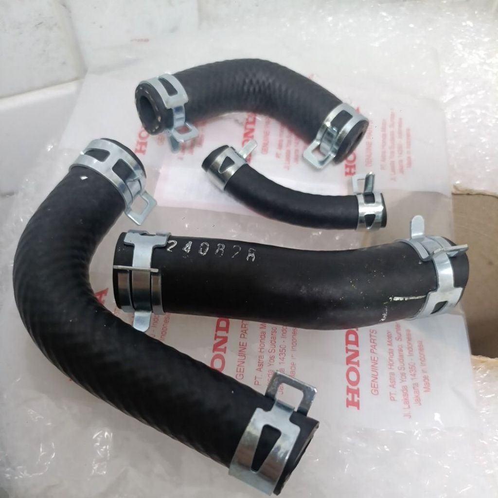Selang Radiator Vario + klem 125 150 PCX ORIGINAL KZR KWN