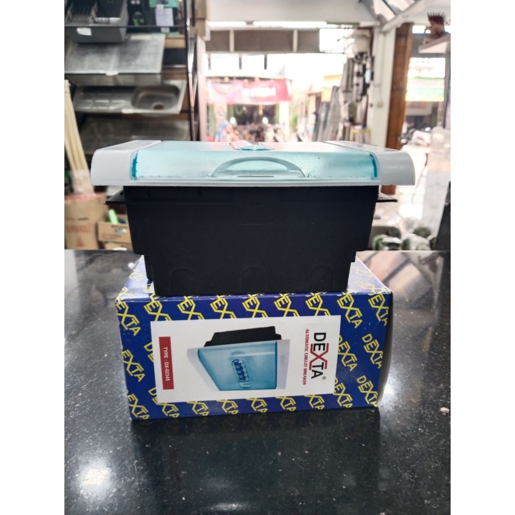 4 GRUP DEXTA BOX MCB 4 GROUP INBOW OUTBOW TUTUP DEXTA BOX MCB 4 PHASE  DEXTA TRANSPARAN