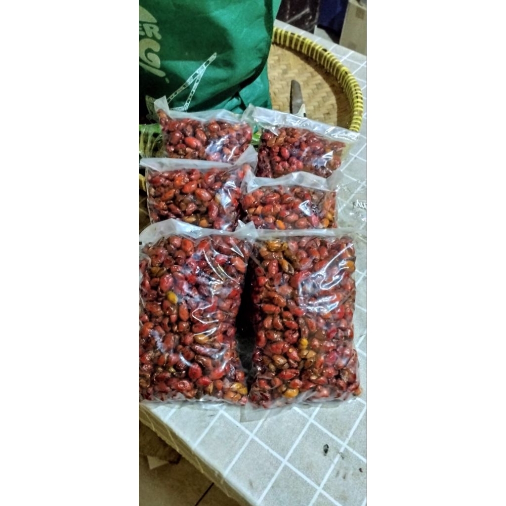 

KERIPIK KULIT MELINJOW PEDAS MANIS 200gr