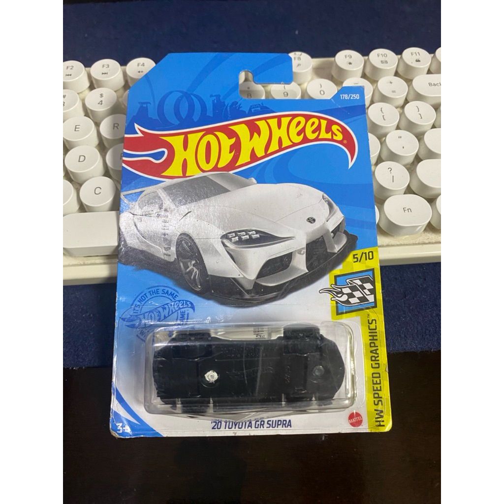 hot wheels Toyota GR Supra putih Erorr
