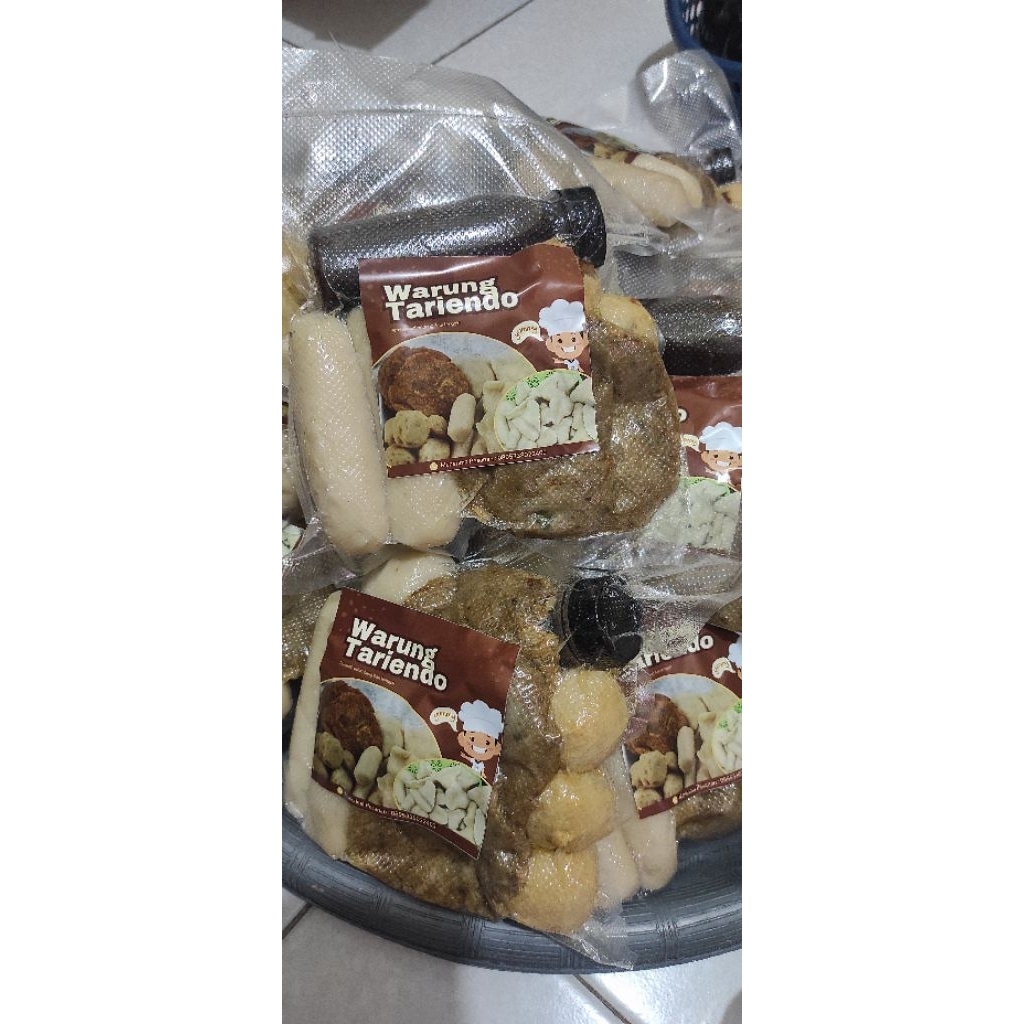 

Pempek asli ikan tenggiri + cuko pedas asam manis yang bikin nagih