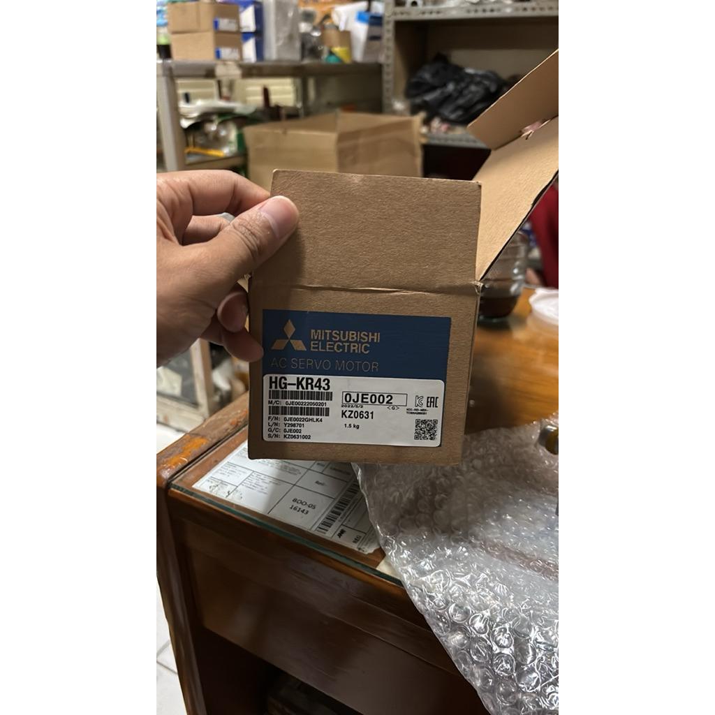 HG-KR23 MOTOR SERVO MITSUBISHI 200 WATT