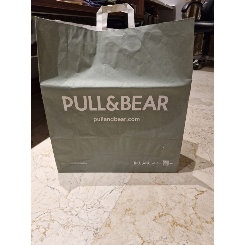 

Paper Bag Pull&Bear size XL, Paper Bag H&M Besar Original