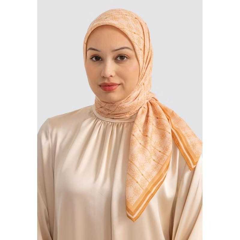 Eshal Scarf Riamiranda Monogram - Baru (Tangerin)