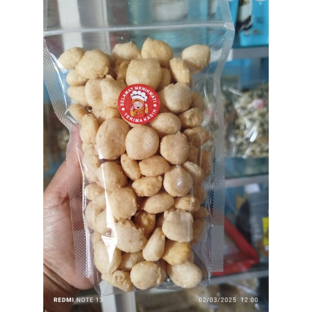 

Kropcok gurih cemilan khas pontang serang