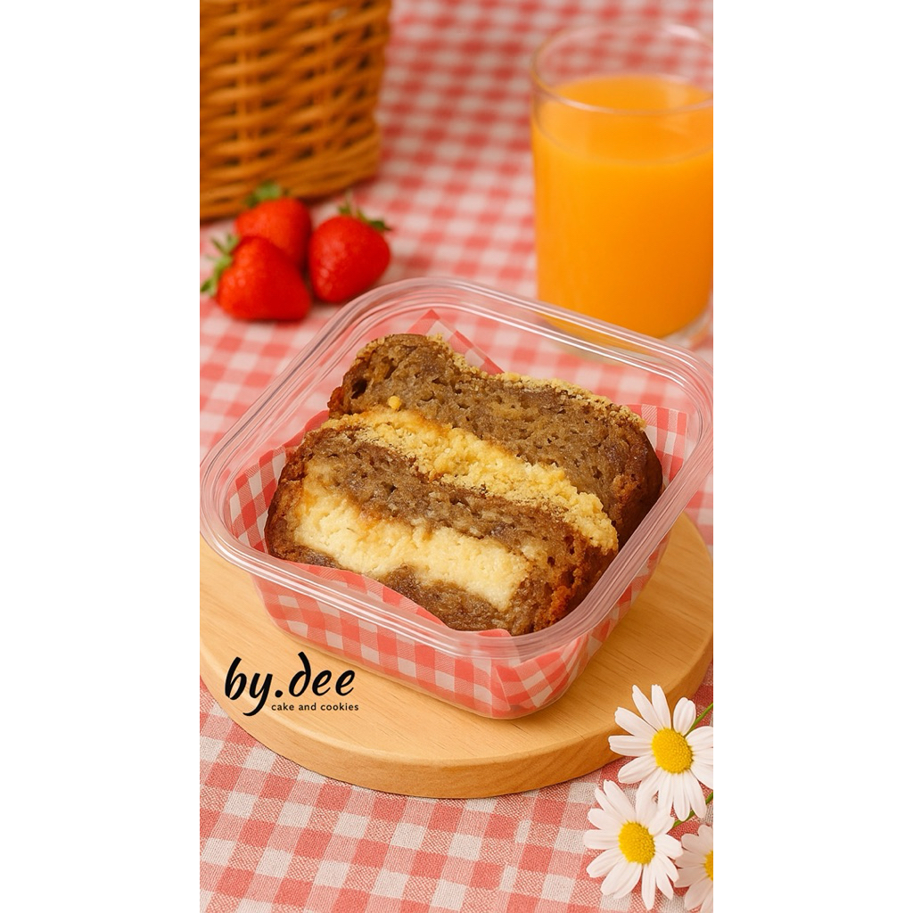 

Banana Bread With Cream Cheese (SLICE)