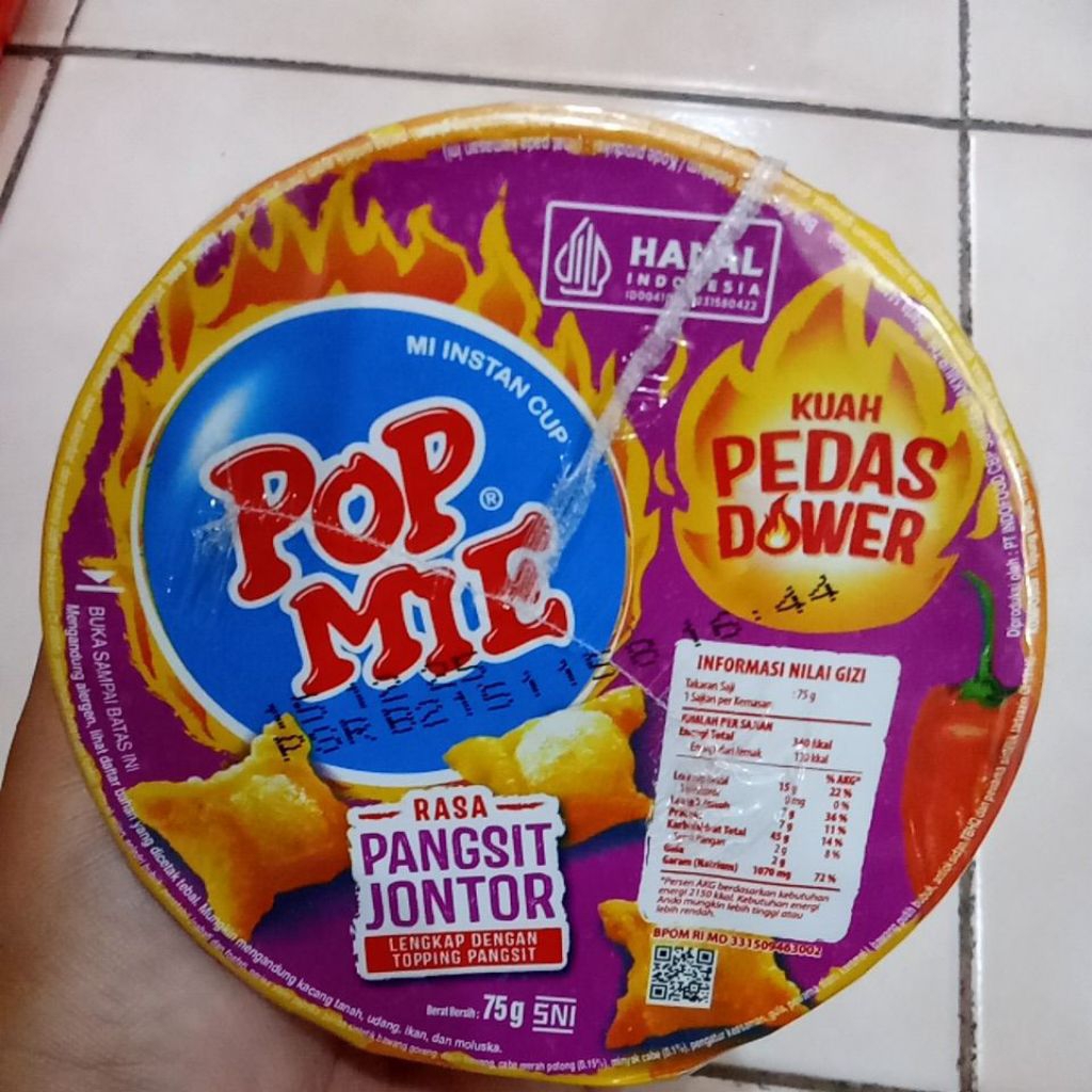 

Pop Mie Mi Instan Cup Rasa Pangsit Jontor 75gr