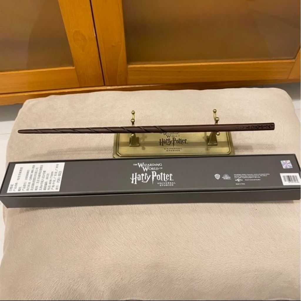 Harry Potter - Professor Trelawney's Wand Original From Universal Studio Beijing