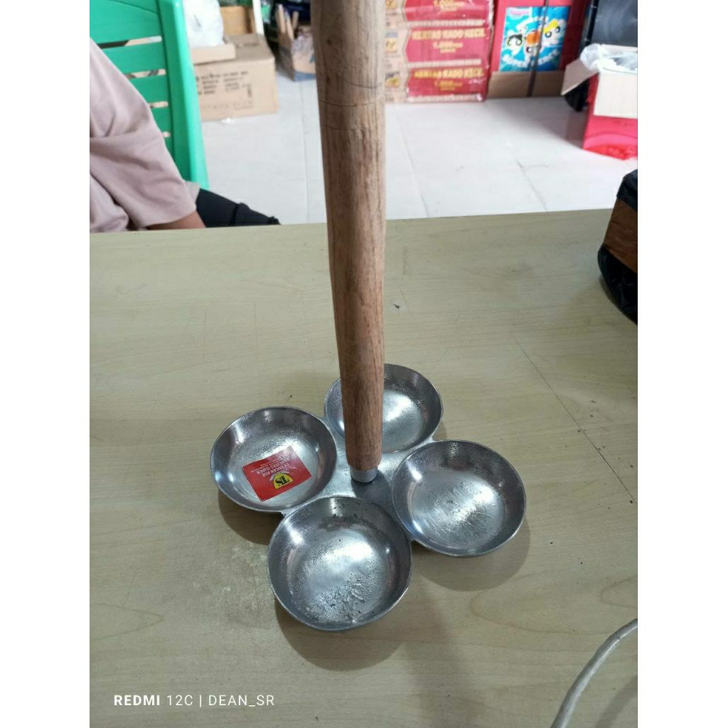 Cetakan Bakwan / Bakwan Paperoni 4 Lubang