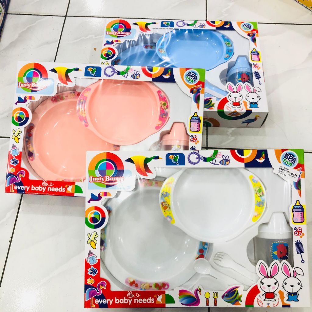 Tempat Makan Bayi 1 Set Ukuran Sedang