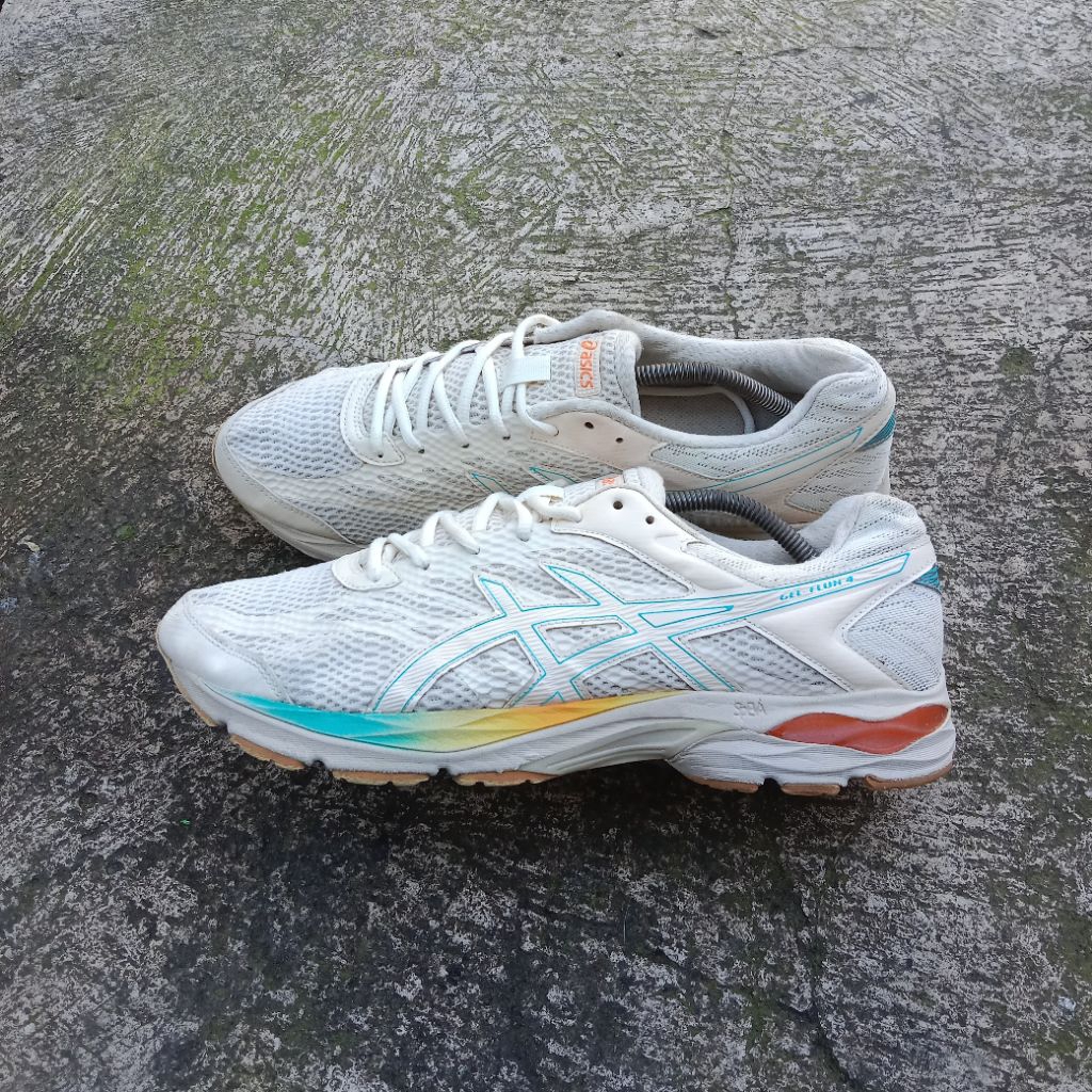 Sepatu olahraga Asics Gel Flux