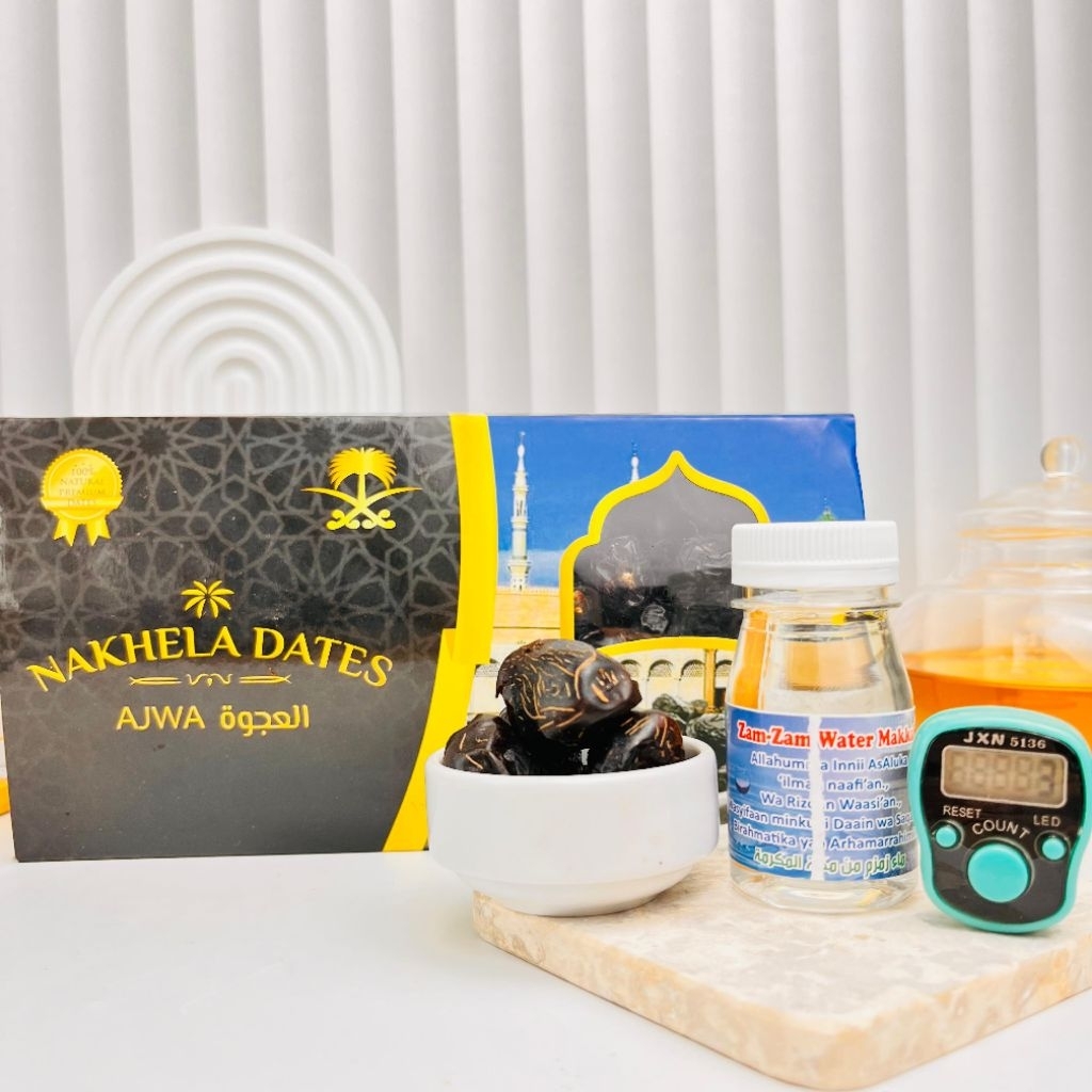 

Kurma Nabi Ajwa Al Madinah / Kurma Ajwa Al Madinah premium Quality 500 gram