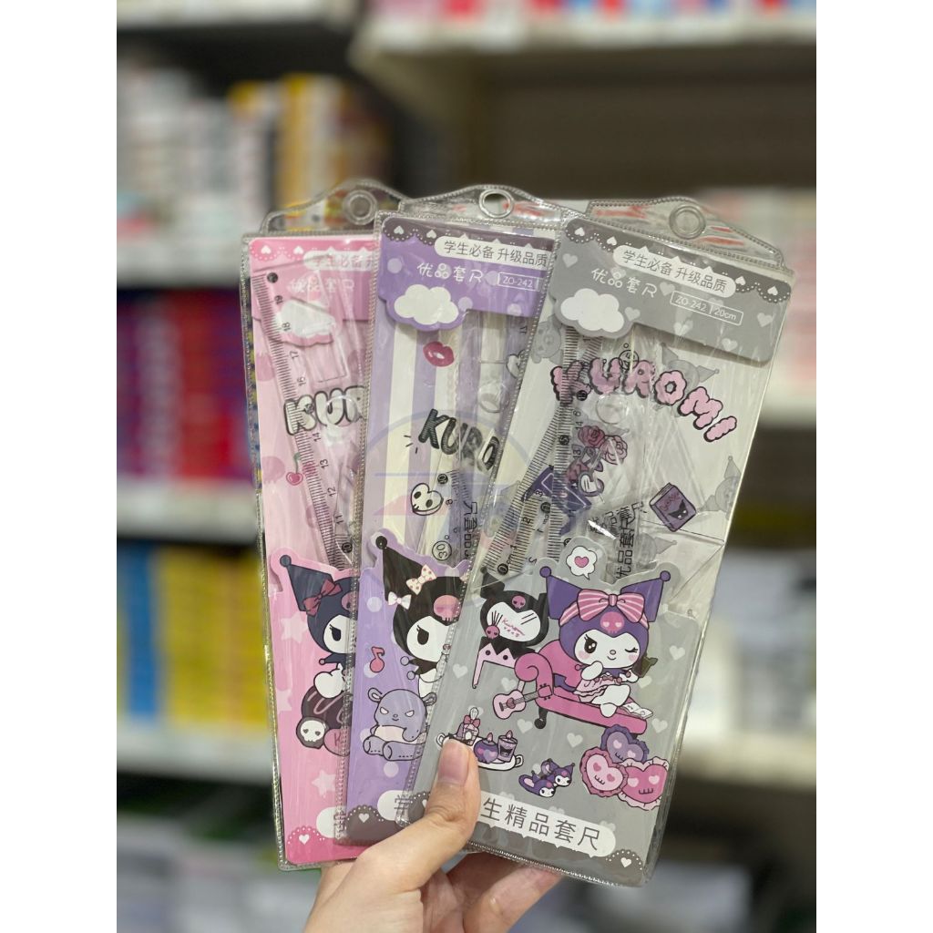 

PENGGARIS SET ISI 4 KUROMI / PENGGARIS TEDDY BEAR / PENGGARIS LUCU / PENGGARIS 20CM / PENGGARIS SET SEGITIGA / PENGGARIS KECIL / PENGGARIS MATEMATIKA / PENGGARIS SEKOLAH / PENGGARIS ANAK SD / BUSUR KECIL