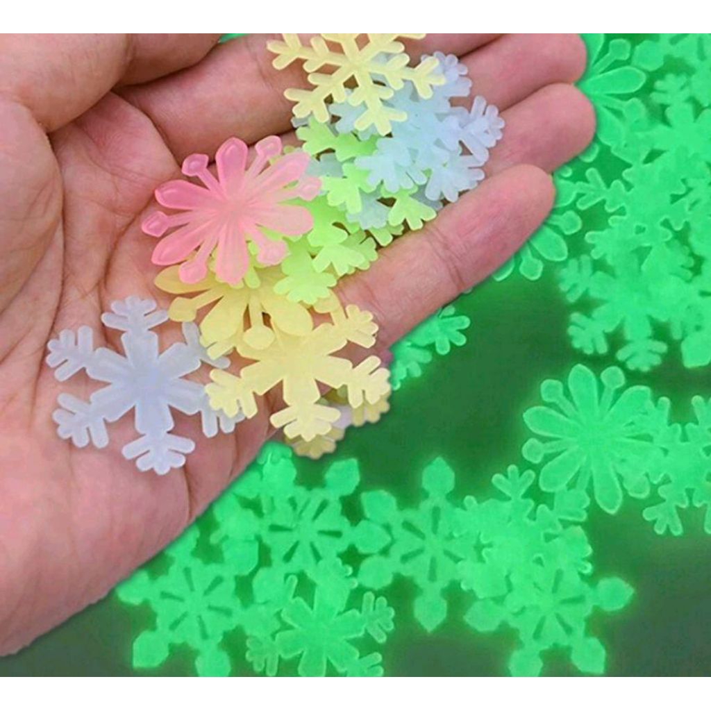 

J11 - STIKER SALJU GLOW IN THE DARK ISI KURANG LEBIH 50 PCS