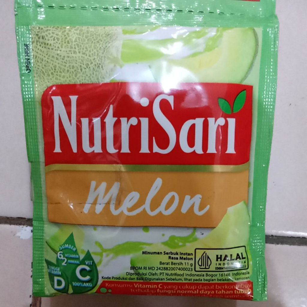 

NutriSari Rasa Melon Renteng Isi 10 Sachet 11gr