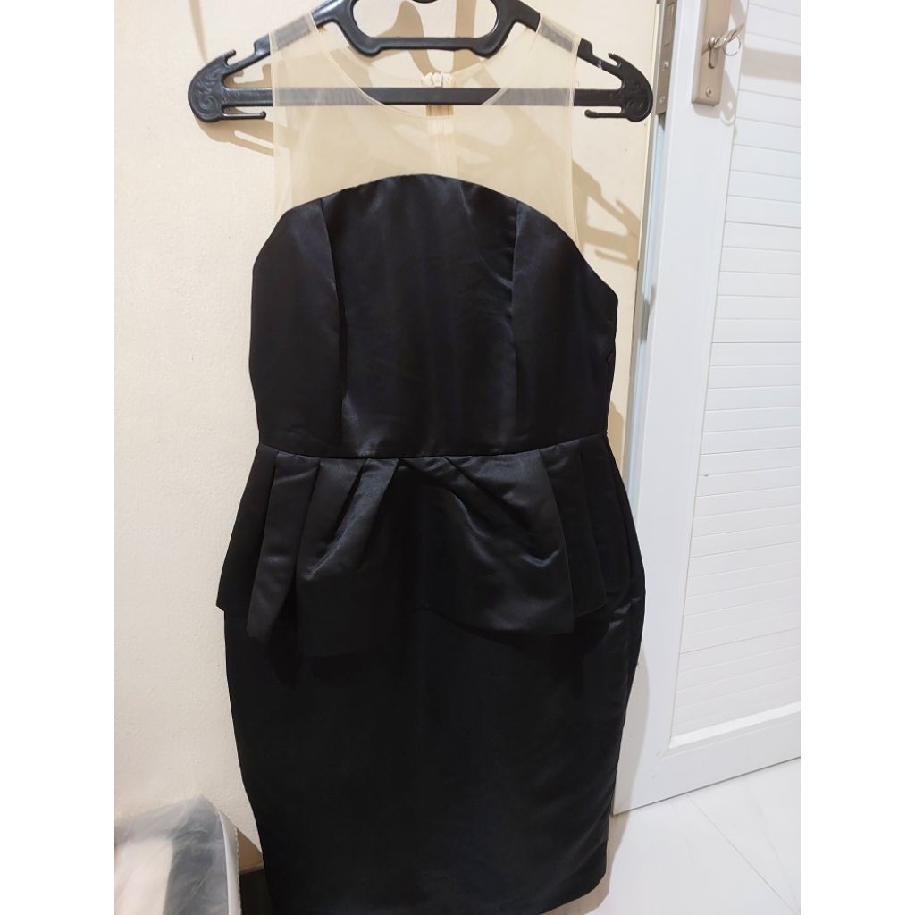 Baju Dress Gaun Pesta Pendek Panjang Wanita Putih Hitam Merah