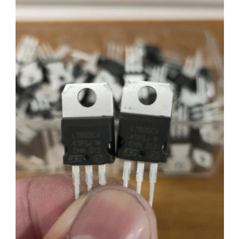 Transistor L7805CV Transistor LM7805 Voltage Regulator IC 7805 Komponen Elektronik Murah