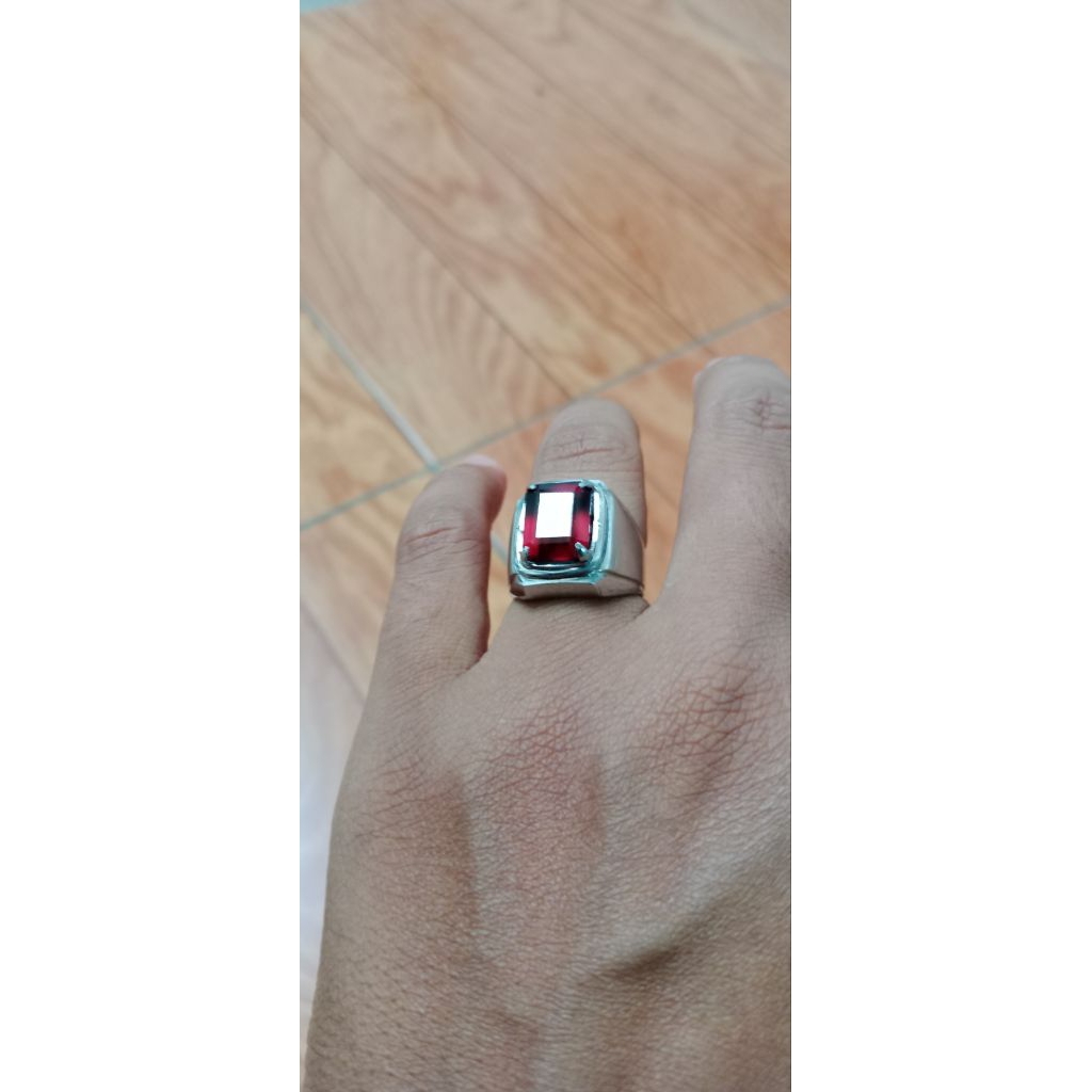 Red garnet Natural