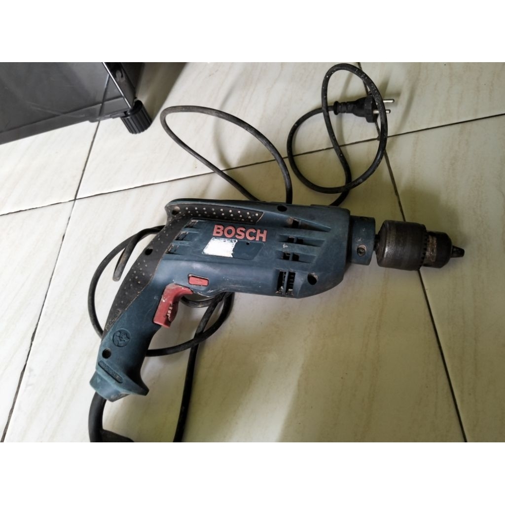 BOR 13MM BOSCH GSB16RE KONDISI BARANG MASIH NORMAL SIAP PAKAI KERJA ORIGINAL
