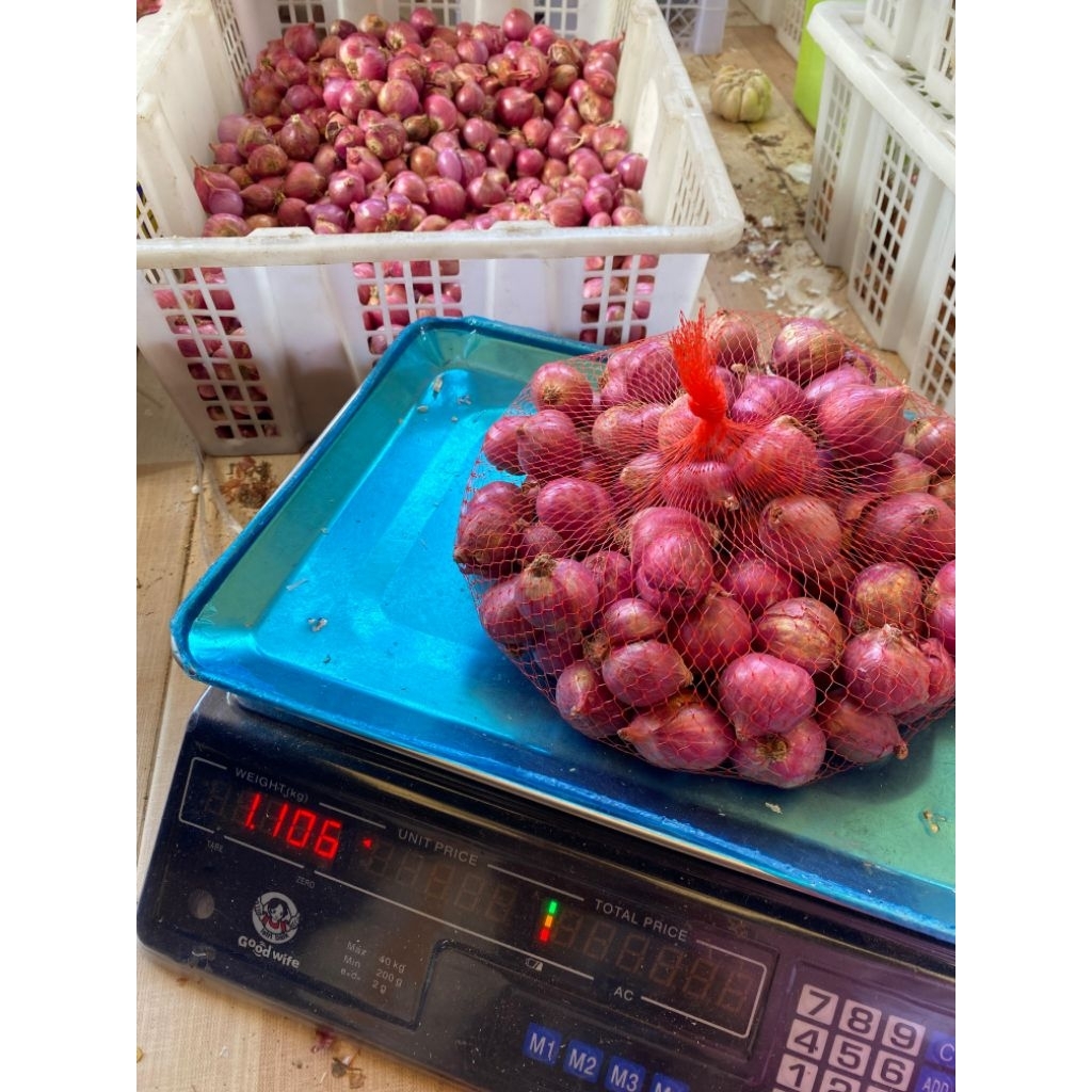 

Bawang merah super 1Kg sedang