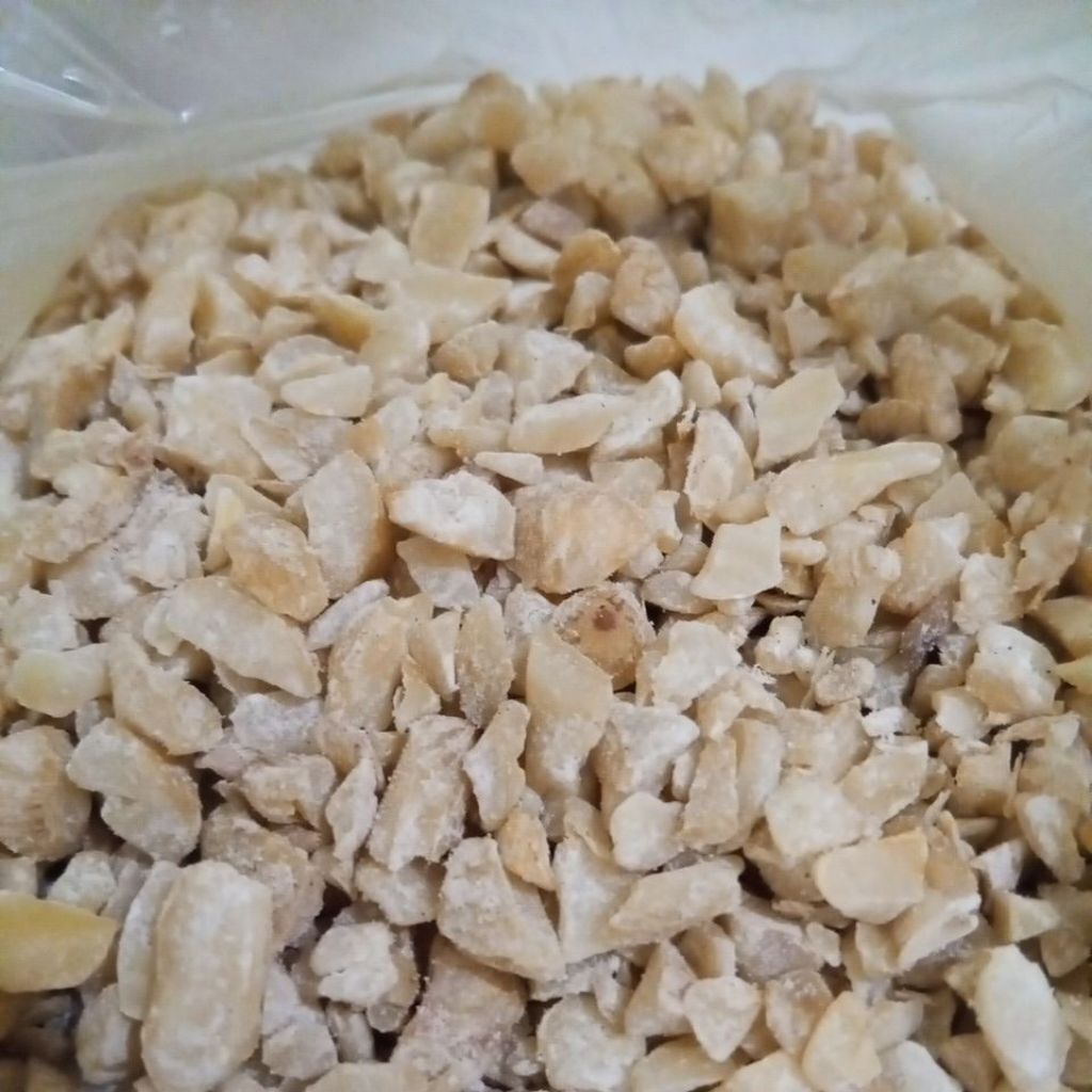 

Kemiri Menir | Butiran Kecil Berkualitas | Bumbu Dapur Serbaguna | 250gr / 500gr / 1kg