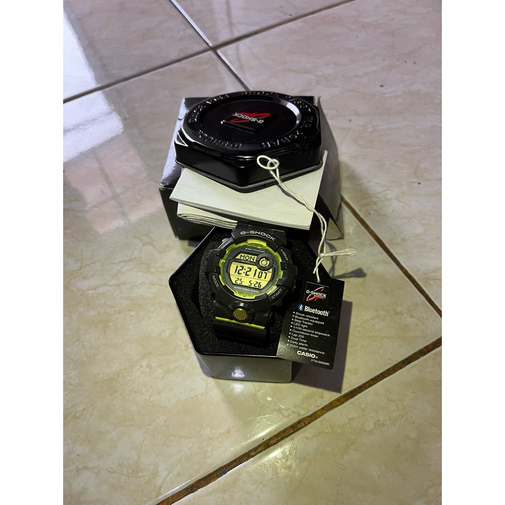 g shock GBD  800