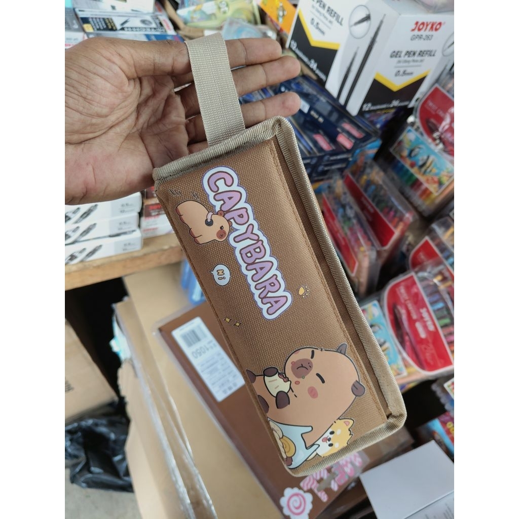 

KOTAK PENSIL CAPYBARA TEMPAT PENSIL CAPYBARA KEREN