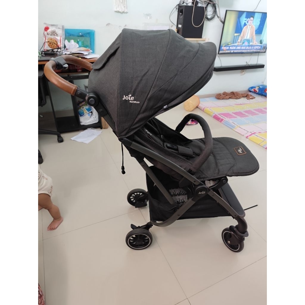 Stroller Joie Tourist Signature Preloved
