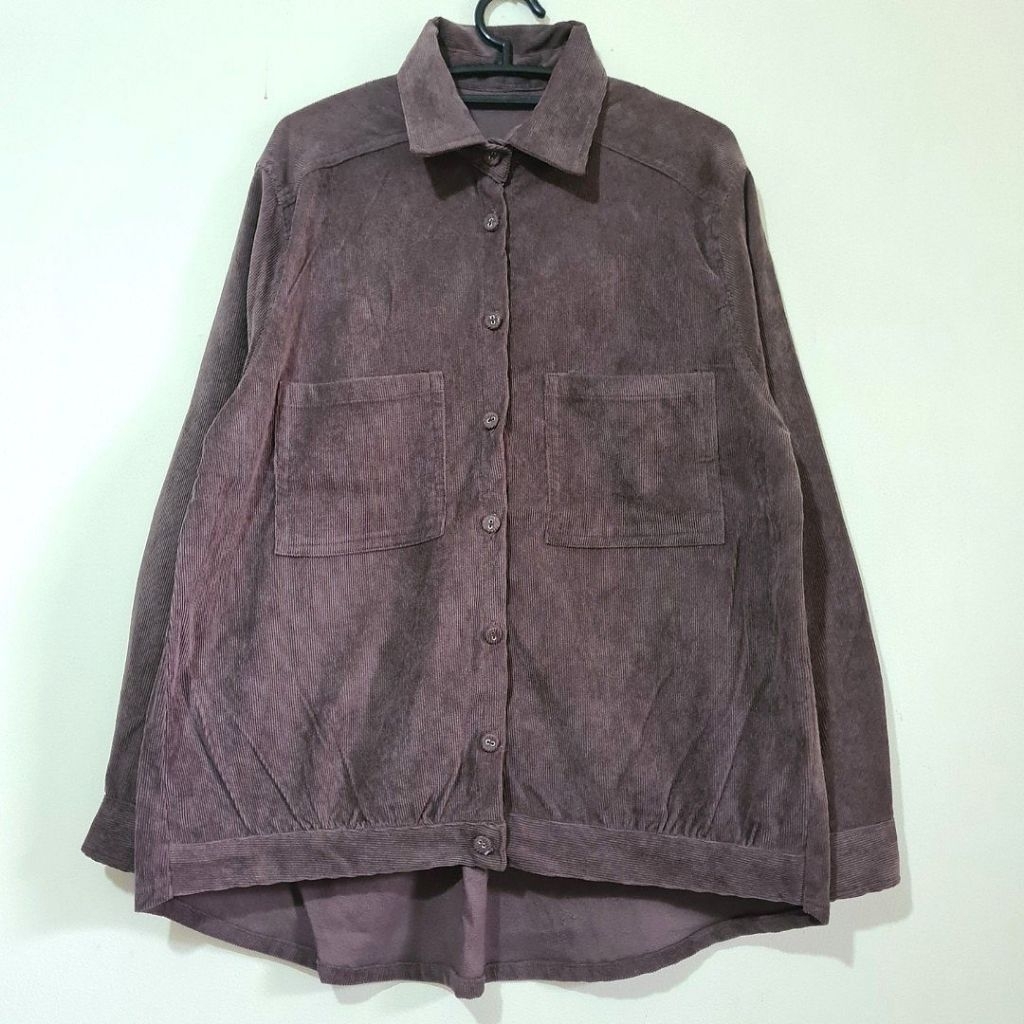 Kemeja Corduroy Coklat Tua Oversize Casual Stylish Dark Brown Corduroy Oversized Shirt