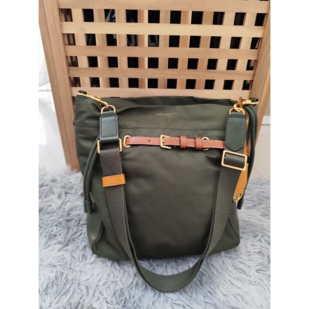 Preloved Tas Tory* Hijau