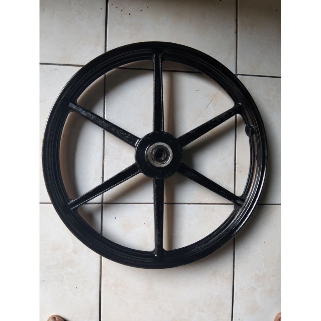 velg DEPAN Supra x 125, karisma p6 merek WTC. kondisi bagus