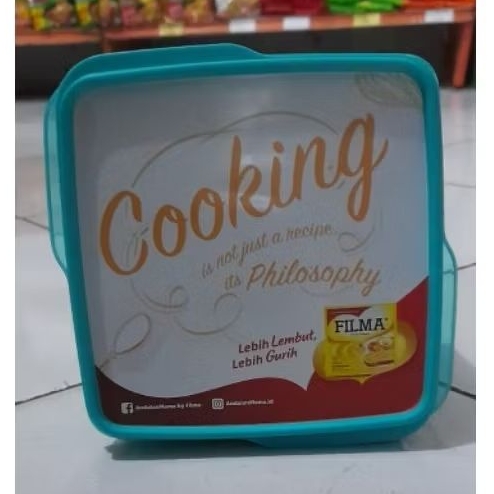 

FILMA Margarine Serbaguna 200 gram isi 4 pcs bonus container box