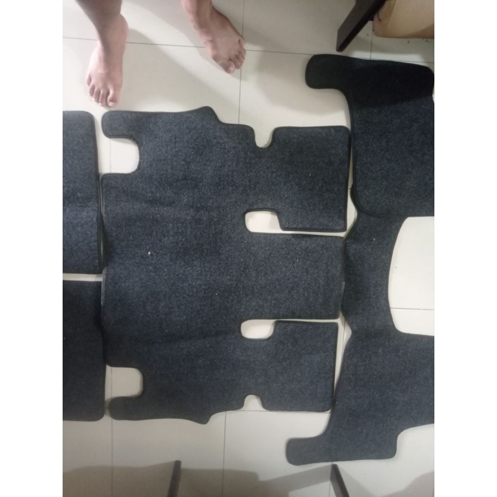 Karpet Mobil Avanza 2013 Bludru OEM.