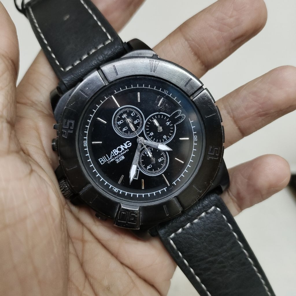 Jam second Cowo Billabong