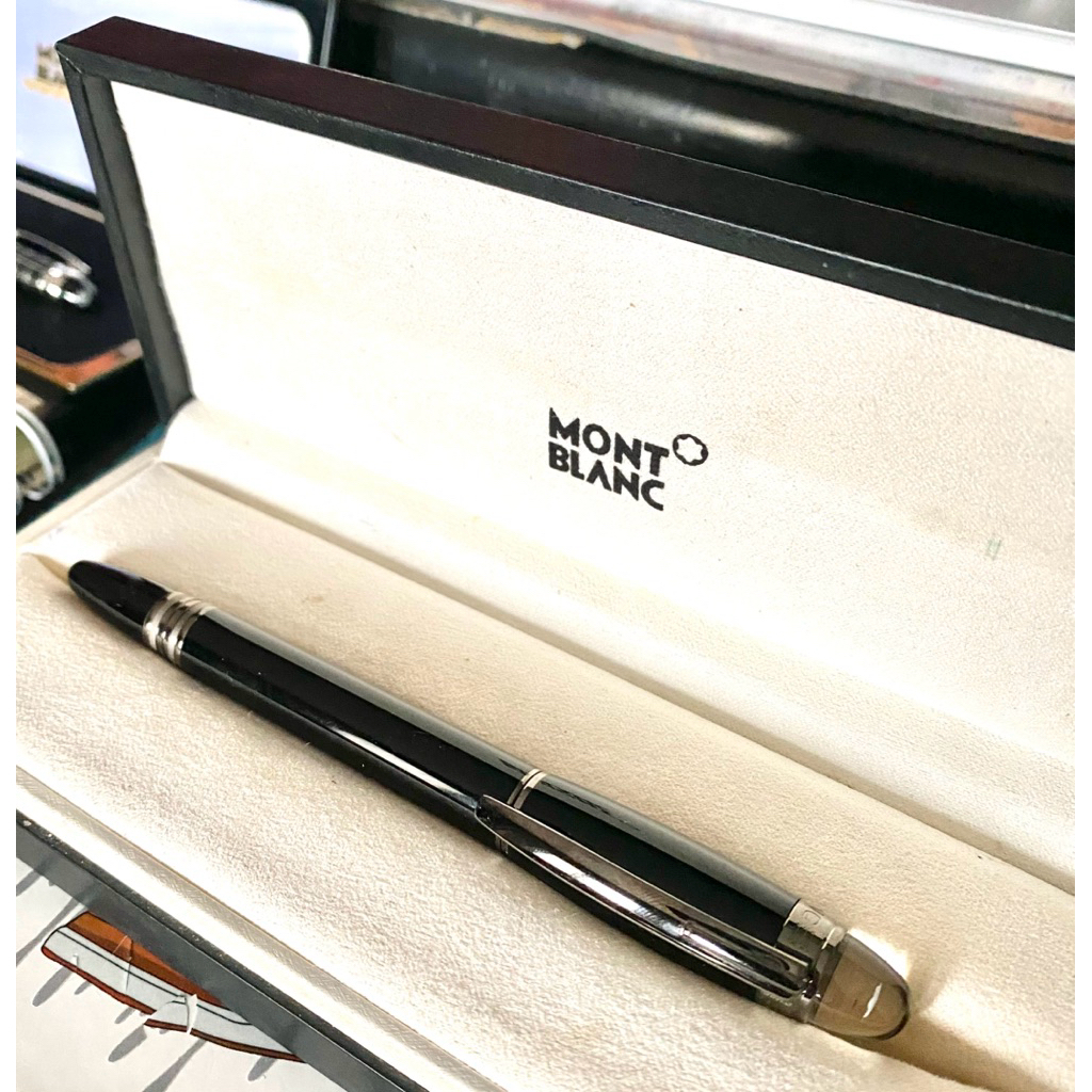 

Montblanc StarWalker Fountain Pen – Black Resin with Steel Nib