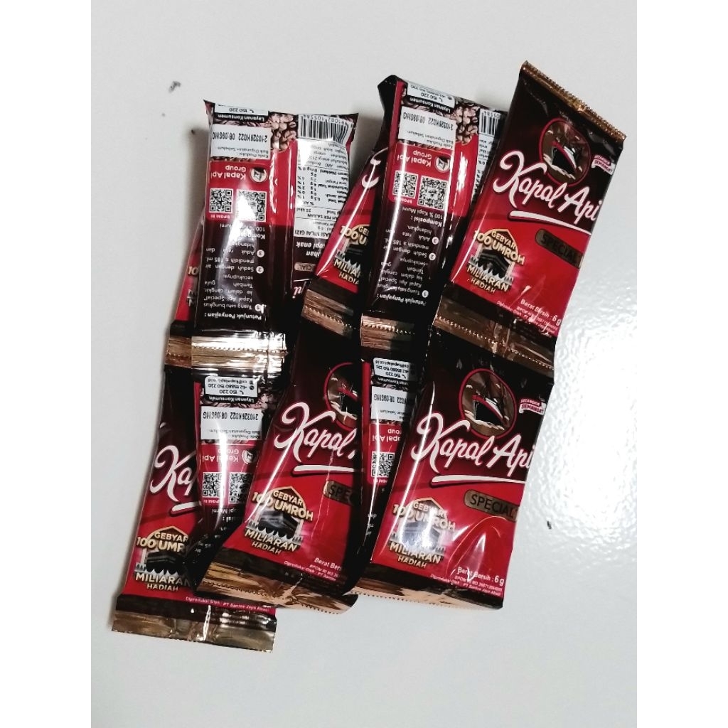

Kapal Api Special 6gr / Kapal Api Mini (10 Sachet)