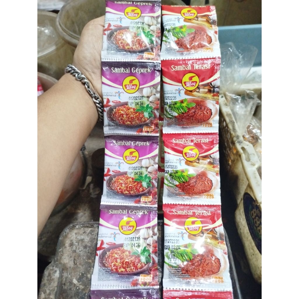 

Sambal uleg vina renteng isi 10 sachet/Sambal vina