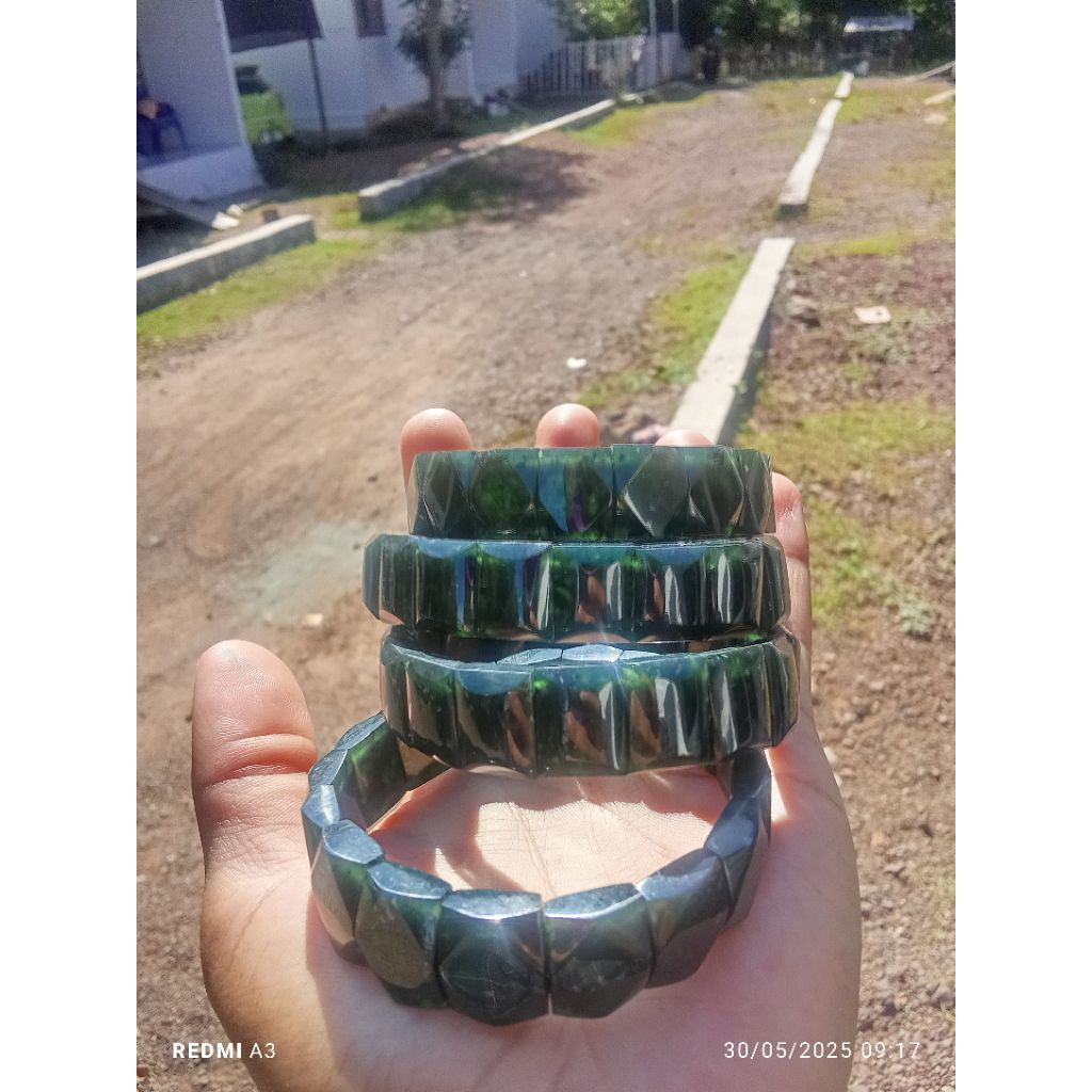 Gelang batu black Jade full tembus model petak cutting original asli aceh